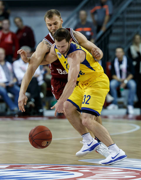 明的战术调 明的战术调