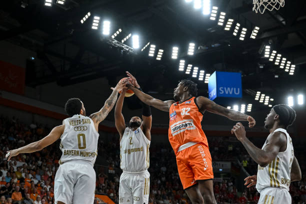 现代足球界 现代足球界